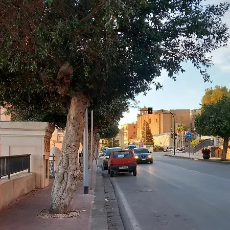 In Centro أغريجنتو